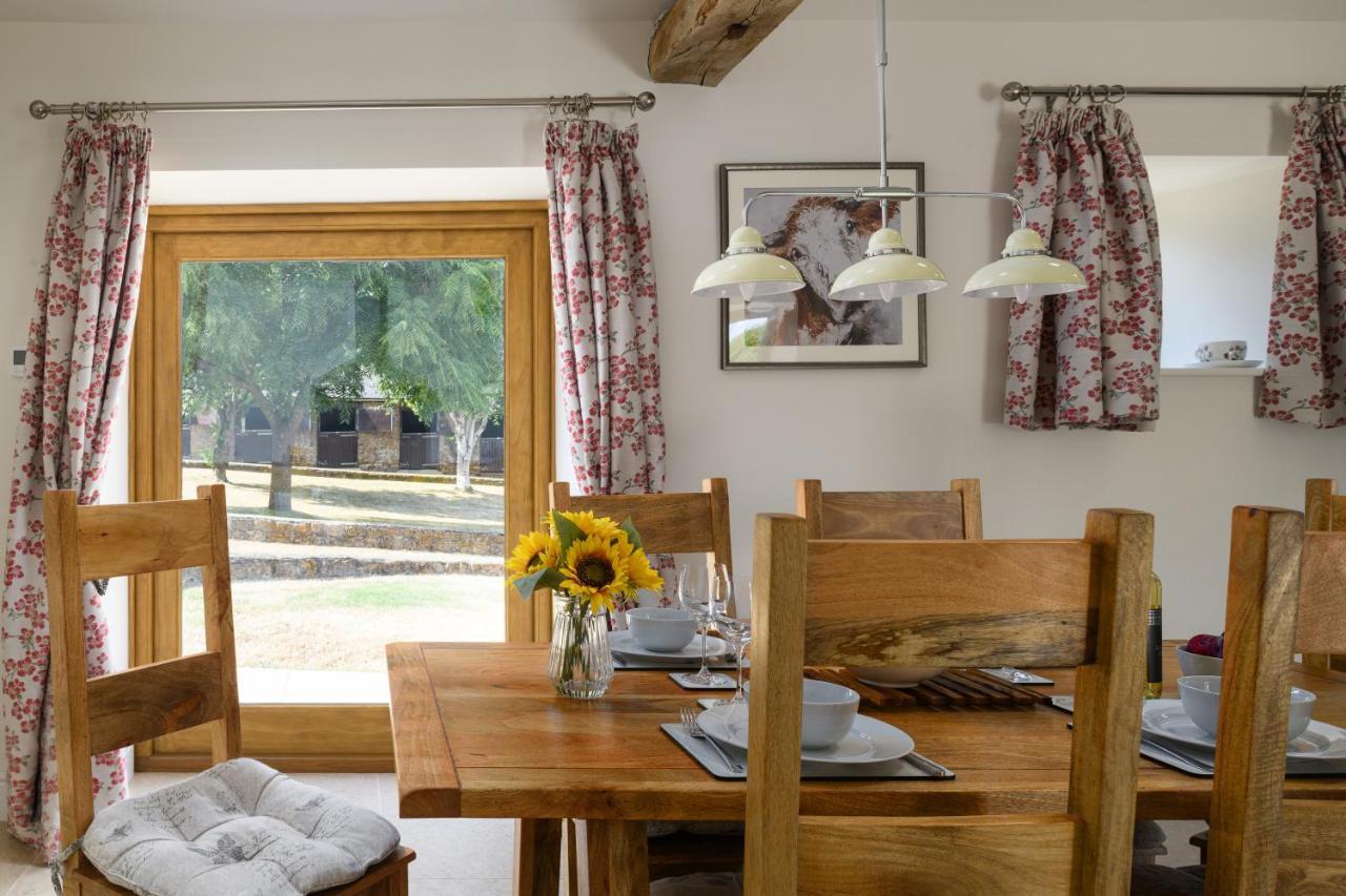 The Barn @ Laurel Farm Shotteswell Exterior foto