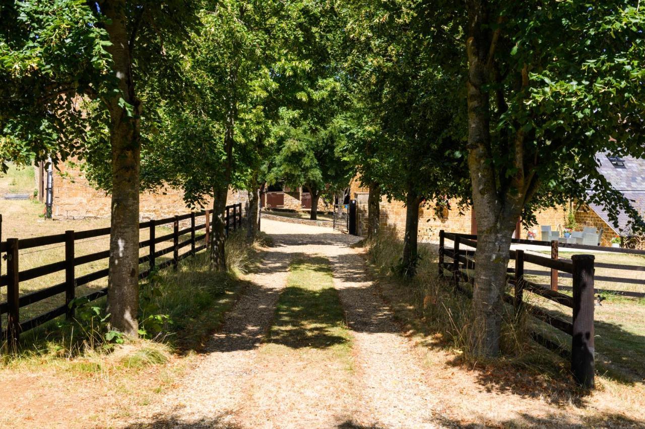 The Barn @ Laurel Farm Shotteswell Exterior foto
